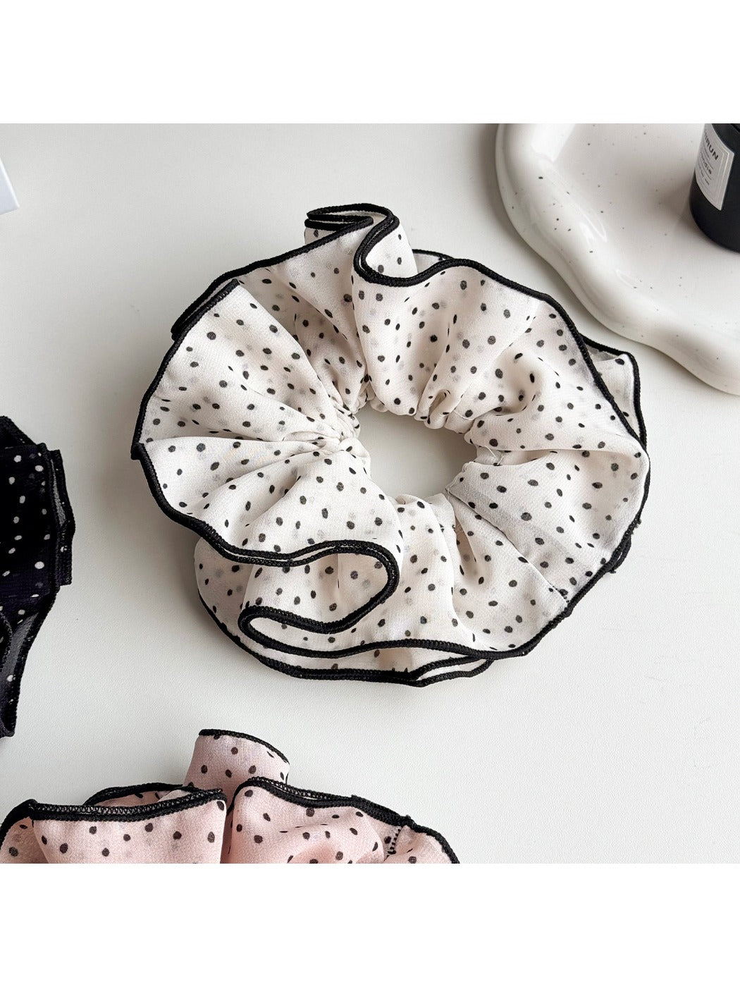 Gifty - Four Layer Wave Dot Hair Circle