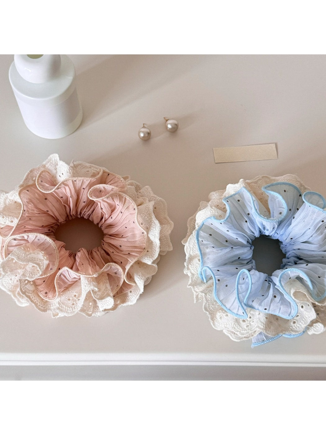 Gifty - Polka Dot Lace Ruffle Trim Polyester Scrunchie
