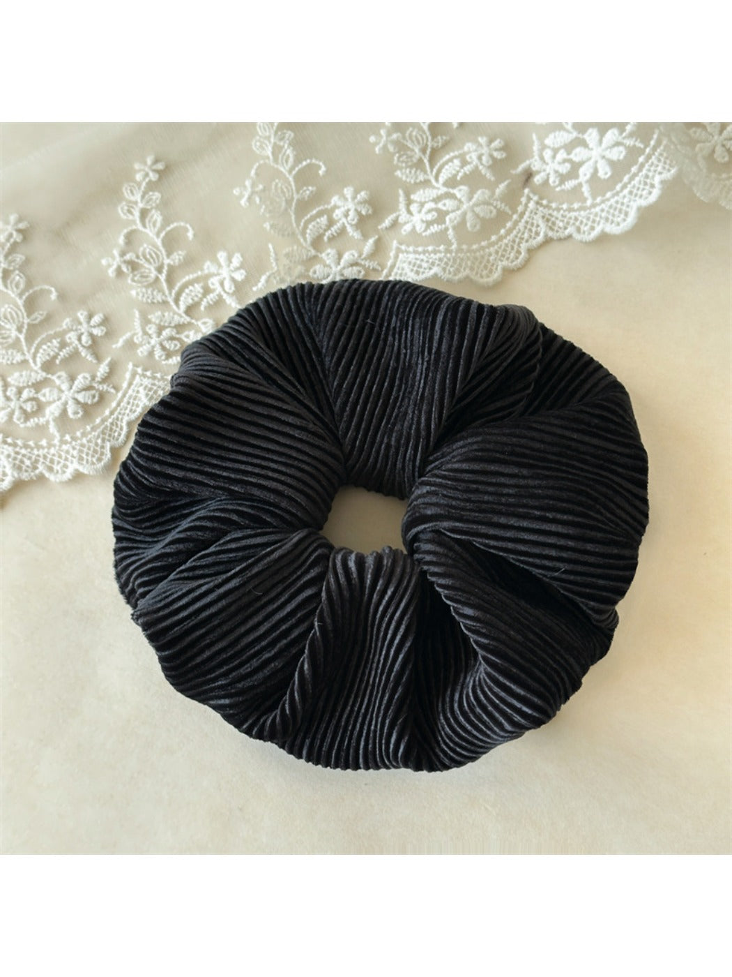Gifty - Velvet Stretch-Knit Scrunchie
