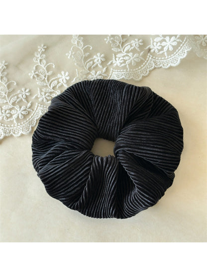 Gifty - Velvet Stretch-Knit Scrunchie