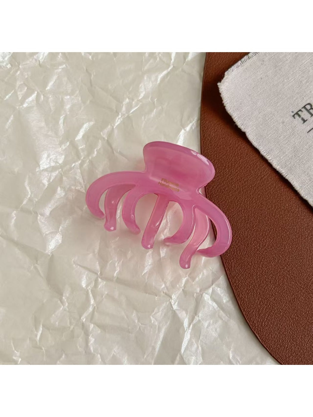 Beau - Minimalist Style Claw Clip