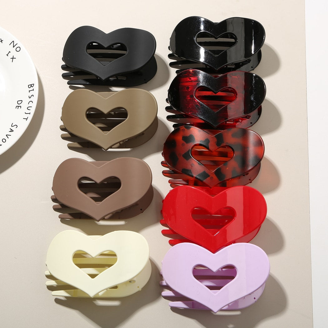 Beau - Heart Cutout Matte Hair Clip