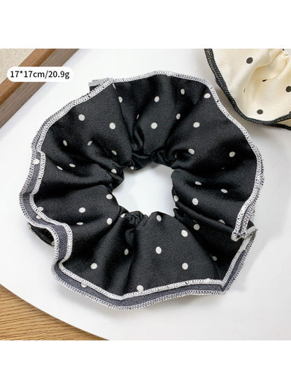 Gifty - Elegant Polka Dot Scrunchie