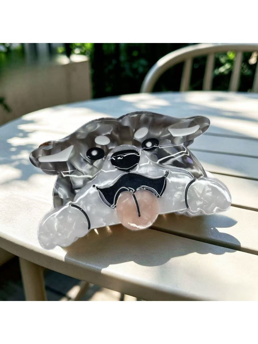 Beau cartoon puppy claw clip showing smooth finish and color