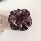Gifty - Vintage Rose Print Scrunchie