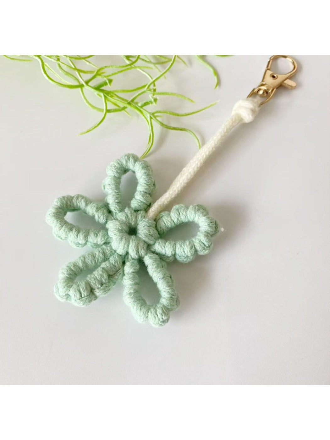 Keypus - Flower Keychain Minimalist Cute Floral Accessory