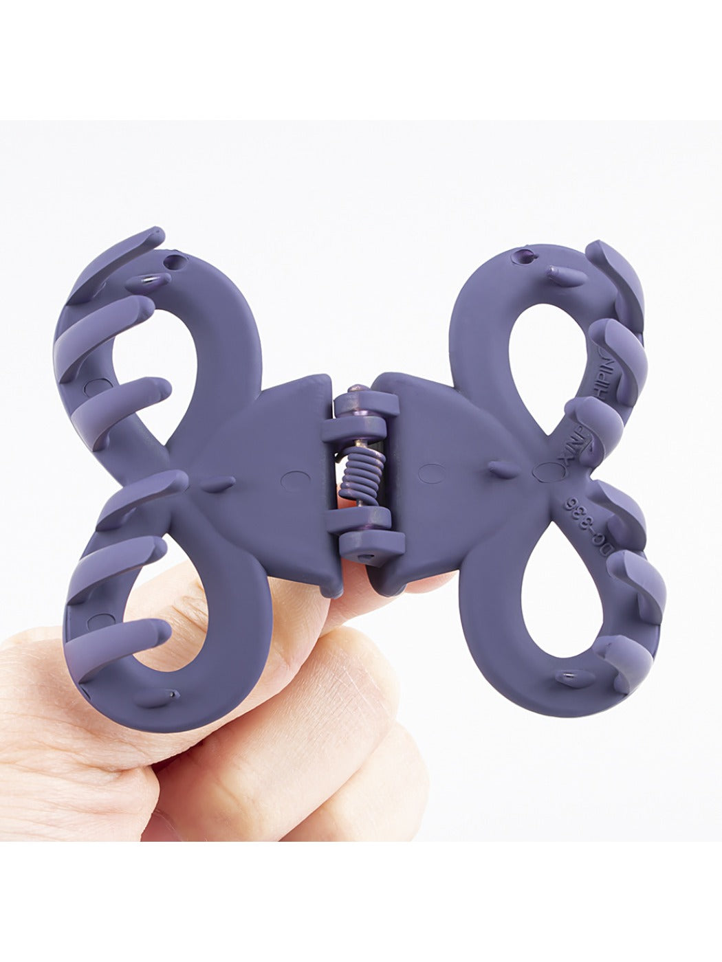 Beau - Minimalist Matte Hair Clip
