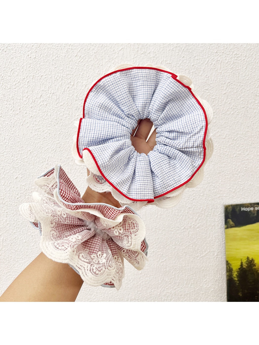 Gifty - Sweet Lace Trim Plaid Scrunchie