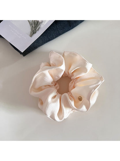 Gifty - Textured Satin Spiral-Shaped Hair Tie