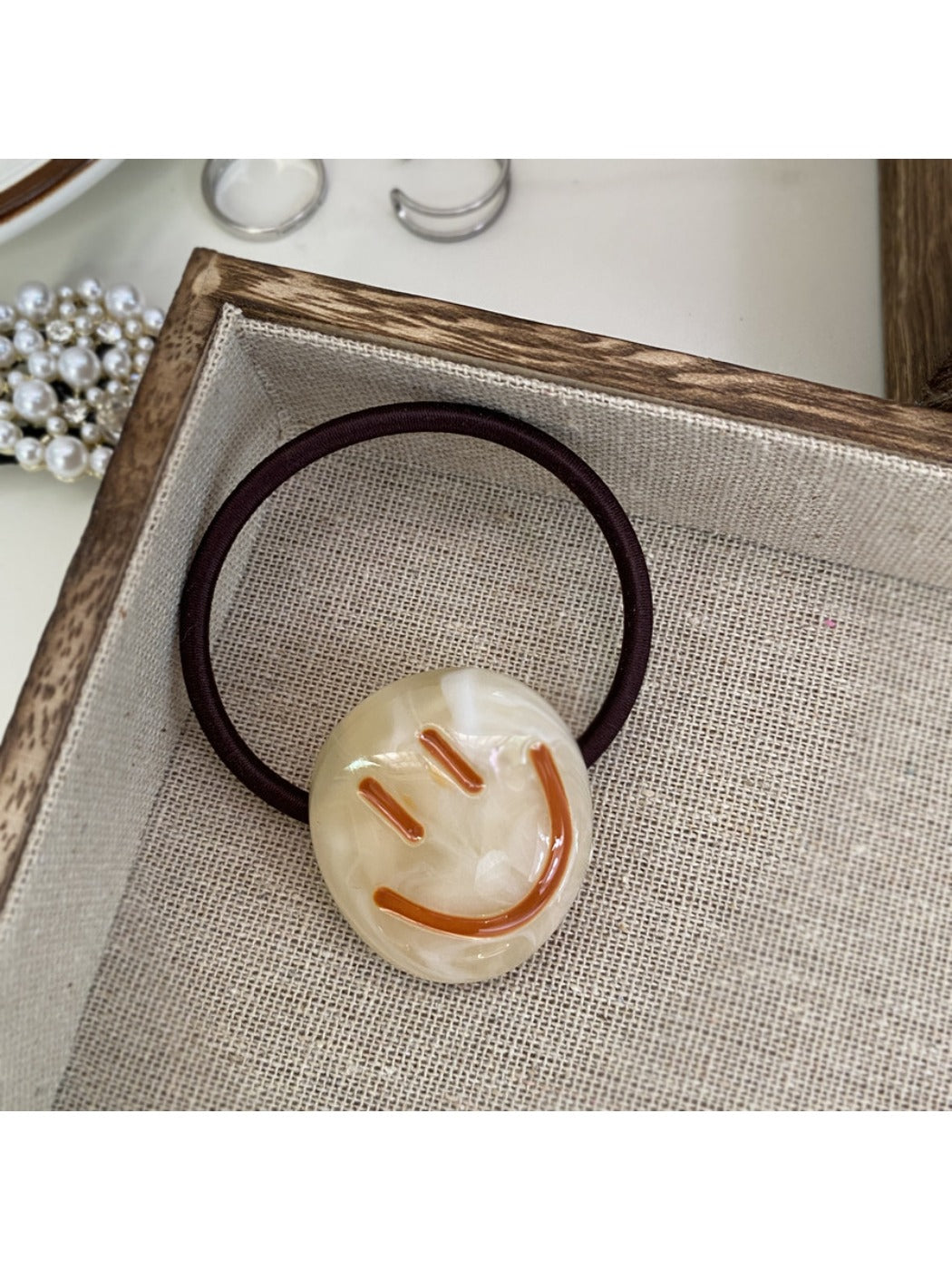 Gifty - Simple Cute Smiley Face Hair Tie