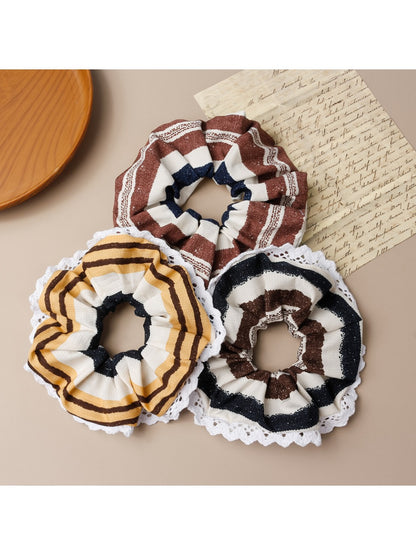 Gifty - Striped Lace Trim Scrunchie
