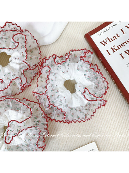 Gifty - Lace Floral Hair Loop