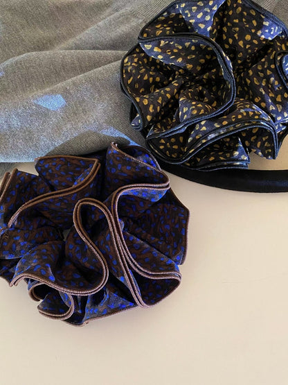 Gifty - Spring Retro Polka Dot Ruffled Scrunchie