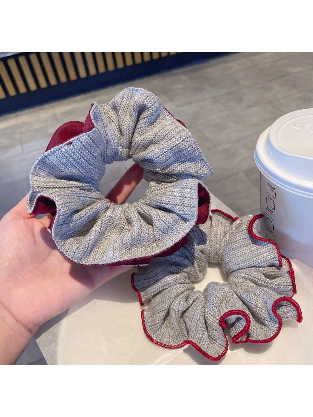 Gifty - Gray Crinkled Elastic Scrunchies