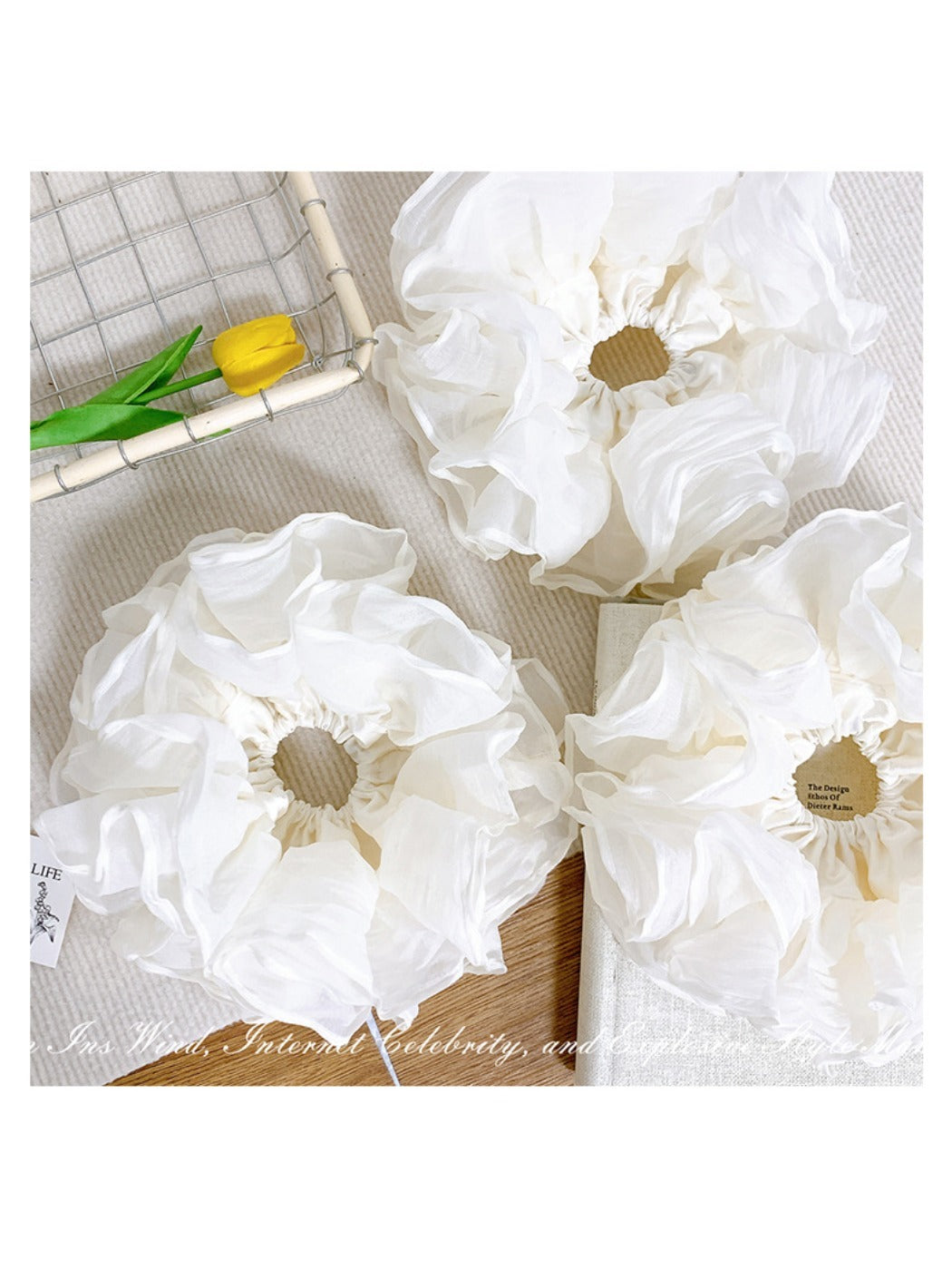 Gifty - White Forest Style Bubble Gauze Scrunchie