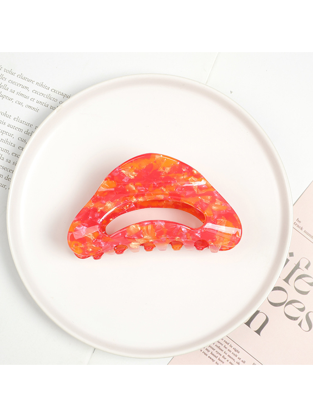 Beau - Acrylic Geometric Pattern Curved Claw Clip
