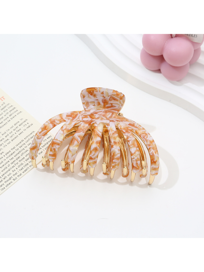 Beau - Chrysanthemum Shape Textured Hair Claw Clip