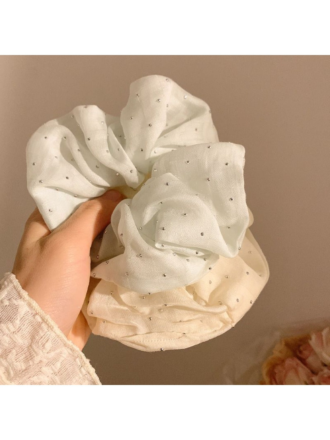 Gifty - Elegant Simple Rhinestone Scrunchie