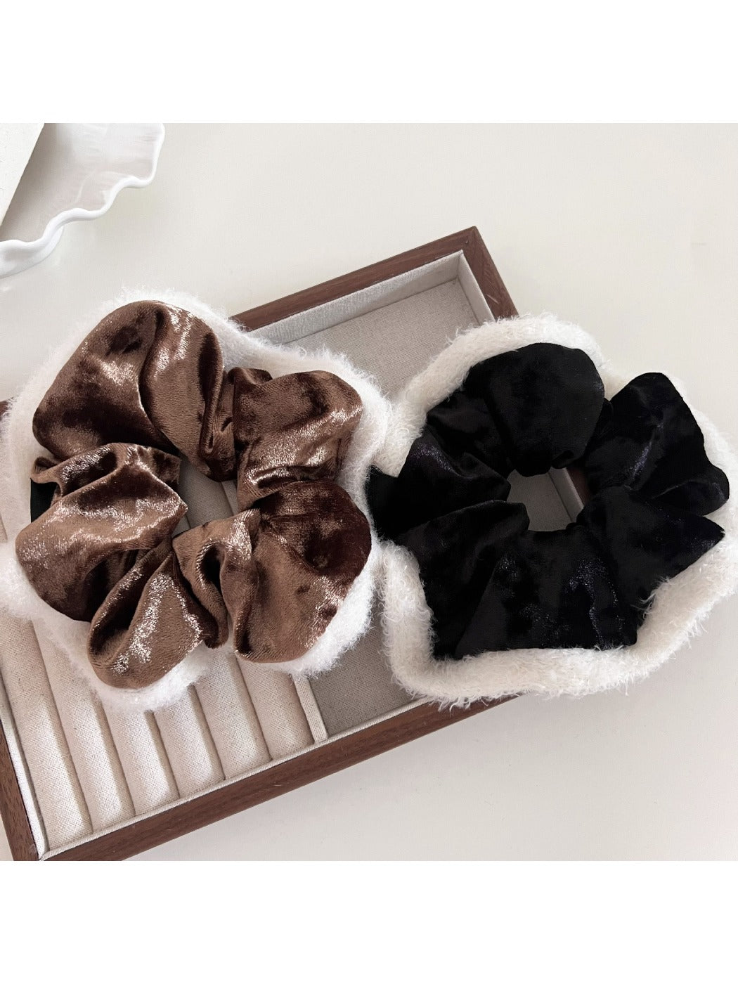 Gifty - Plush Trim Velvet Hair Ties
