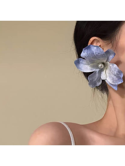 Earedge - Romantic Blue Flower Earrings
