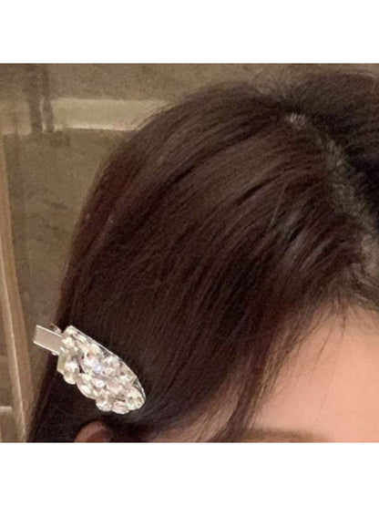 Beau - Shimmering Rhinestone Hair Clip