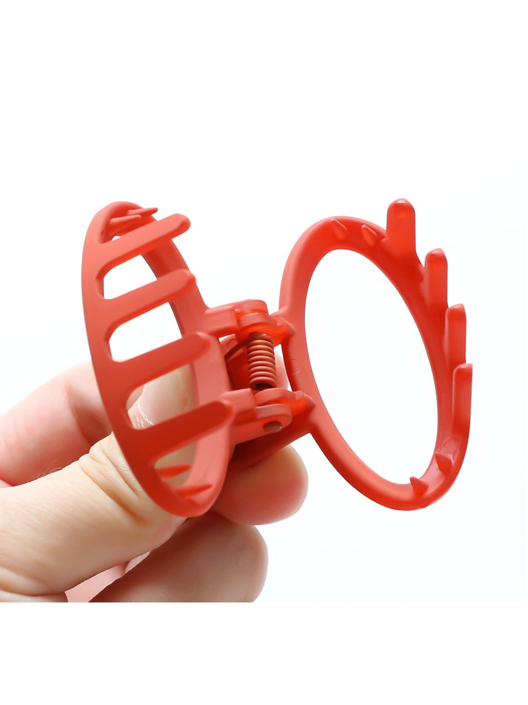 Beau - Minimalist Oval Shaped Openwork Claw Clip