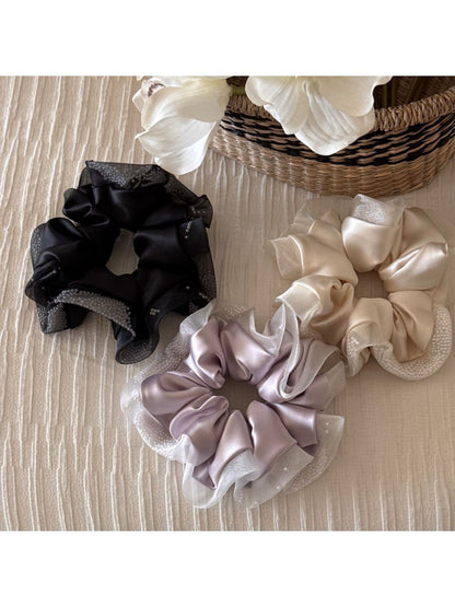 Gifty - Elegant Edged Satin Scrunchie