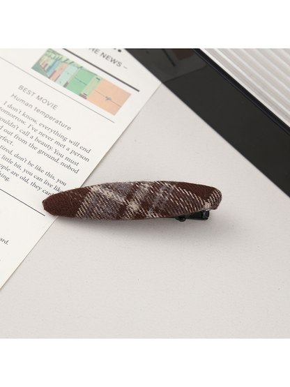 Beau - Plaid Fabric Oval Side Bangs Hair Clip