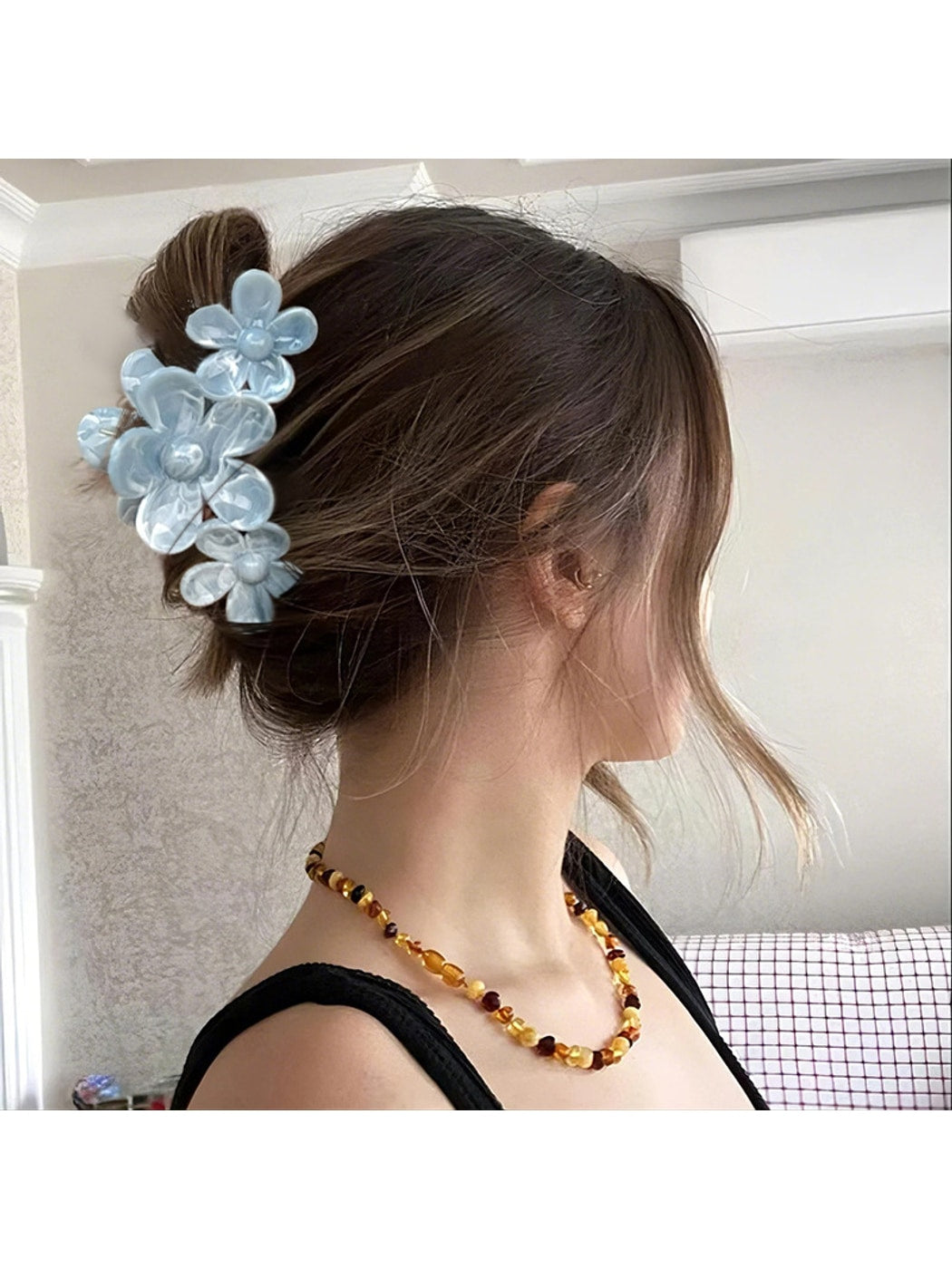 Beau - Marbled Flower Plastic Floral Hair Claw Clip