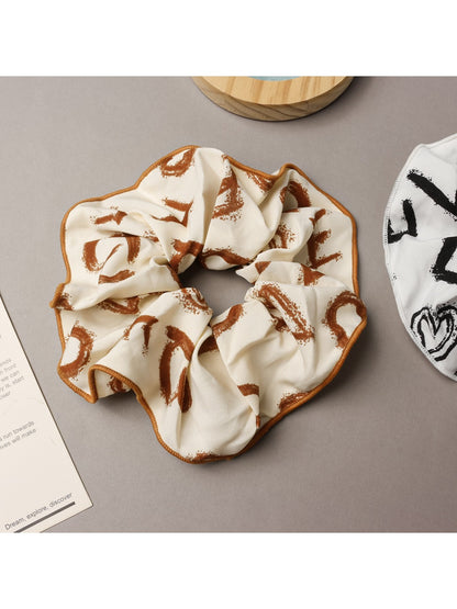 Gifty - Letter Print Satin Scrunchie