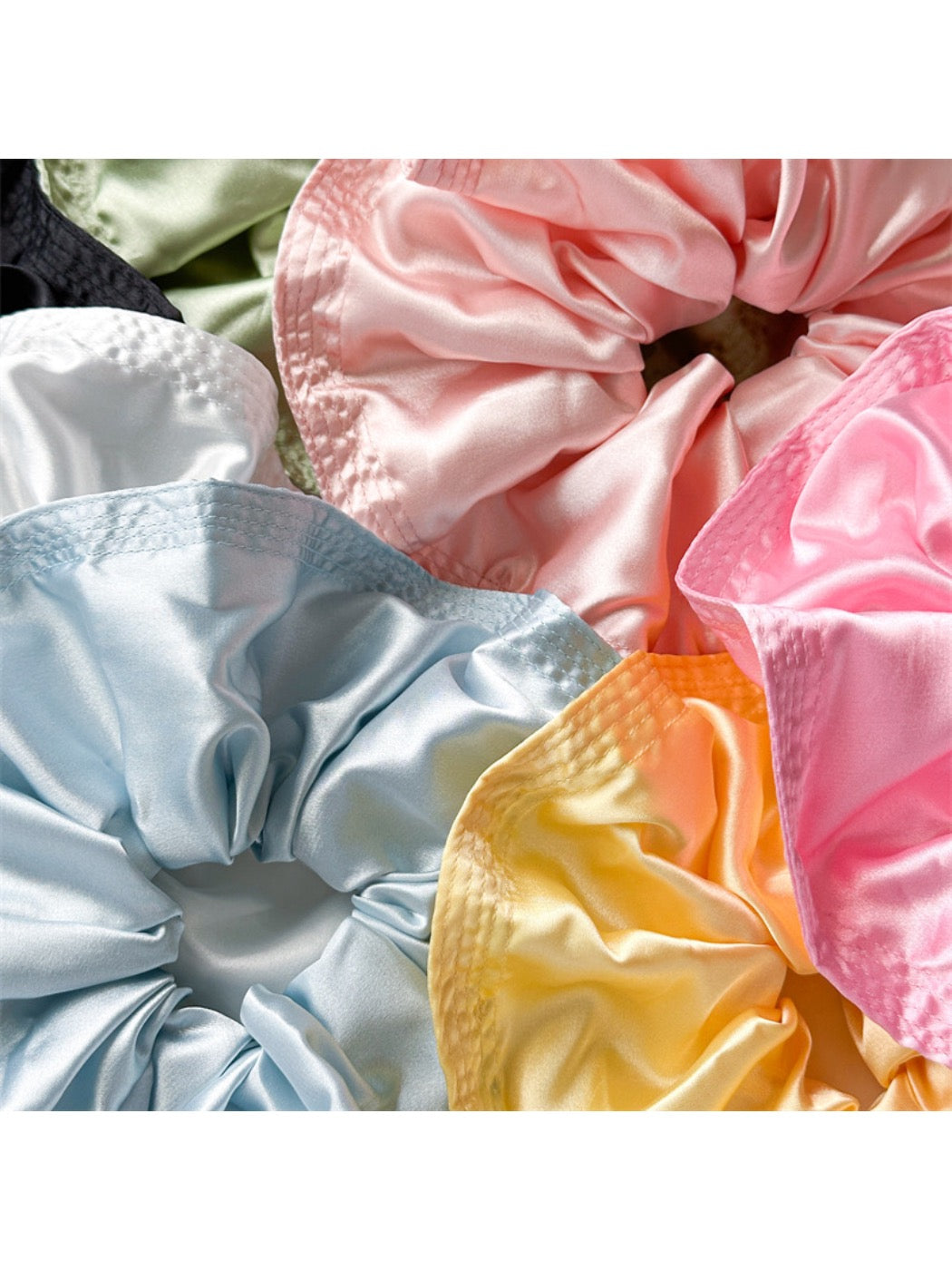 Gifty - Voluminous Satin Ruffled Scrunchies