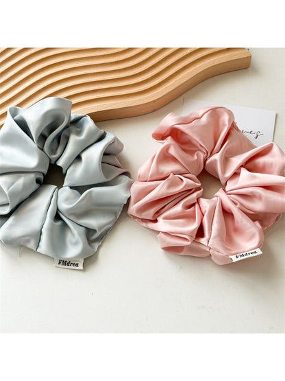 Gifty - Elegant Satin Hair Scrunchie