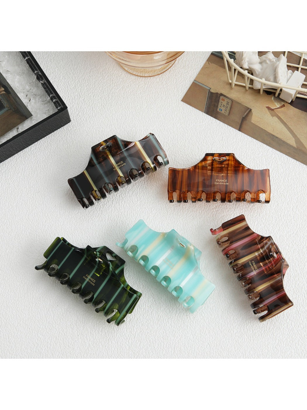 Beau - Chic Striped Claw Clip