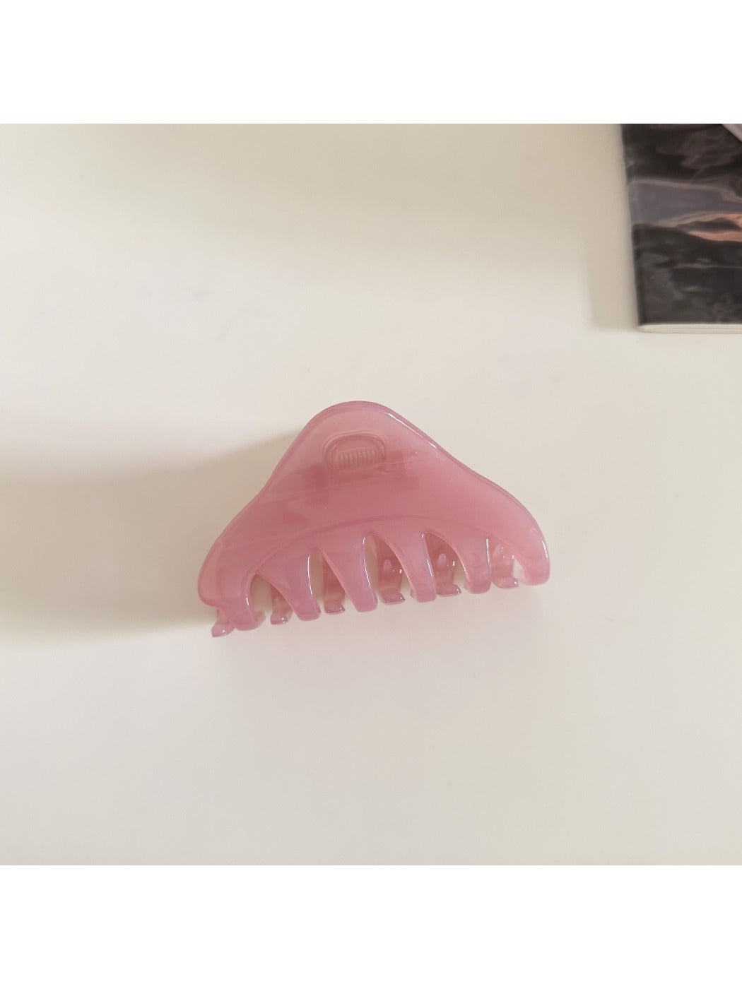 Beau - Fashionable Retro Triangular Hair Clip