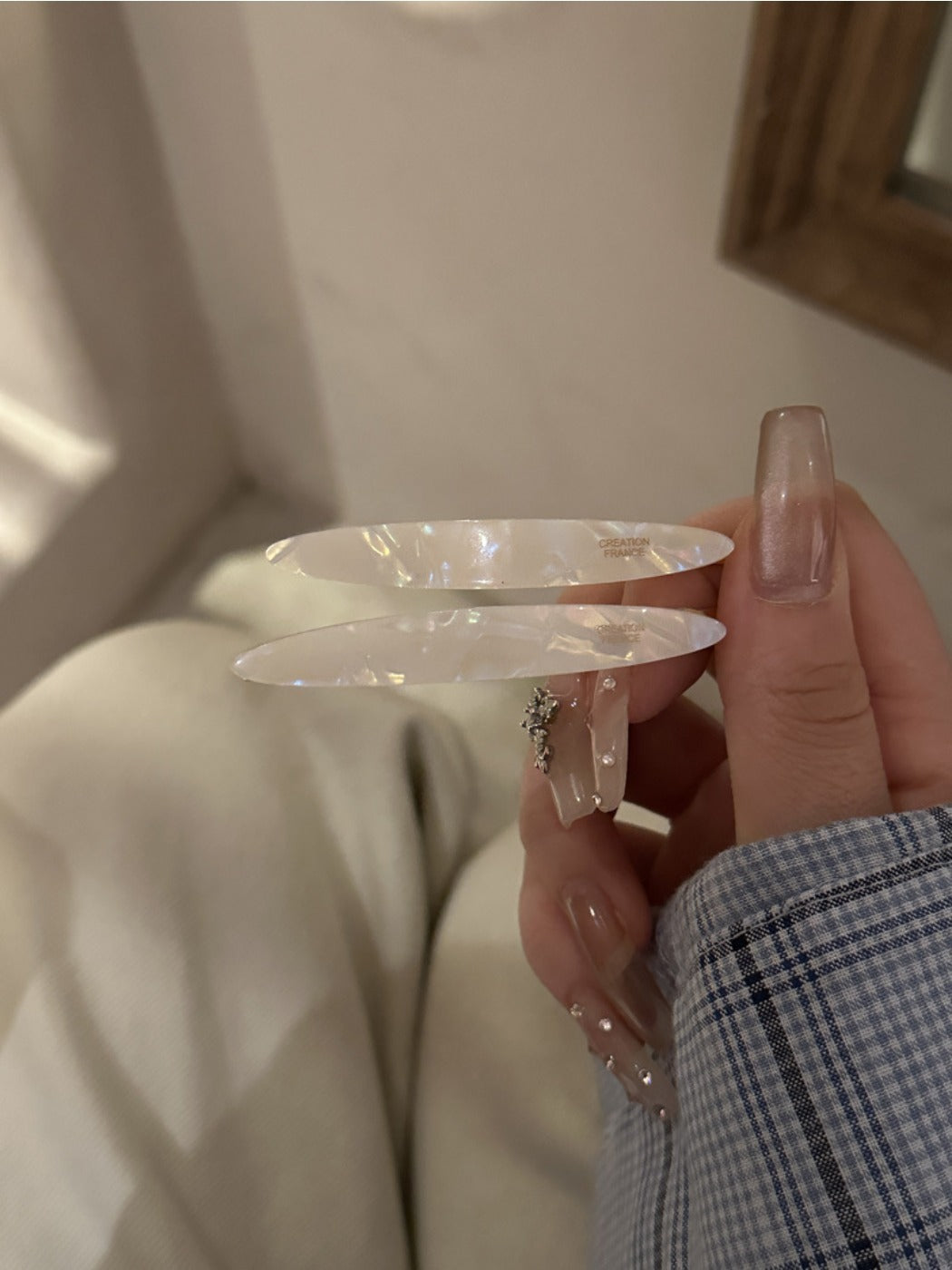 Beau - Elegant Solid Color Oval Shape Hair Clip