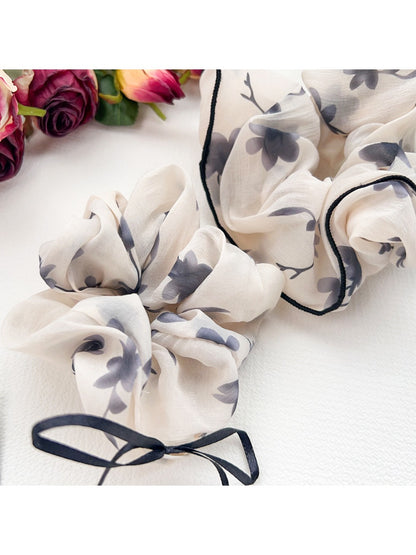 Gifty - Ink Wash Print Ruched Scrunchie