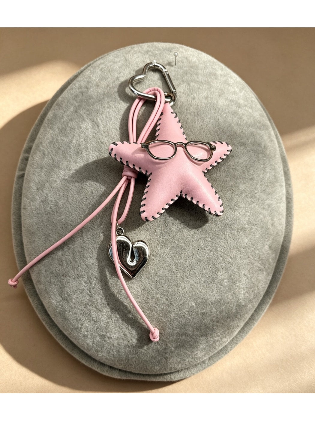 Keypus - Minimalist Artificial Leather Star Keychain