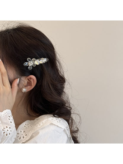 Beau - Floral Heart Accent Acrylic Alloy Hair Clip