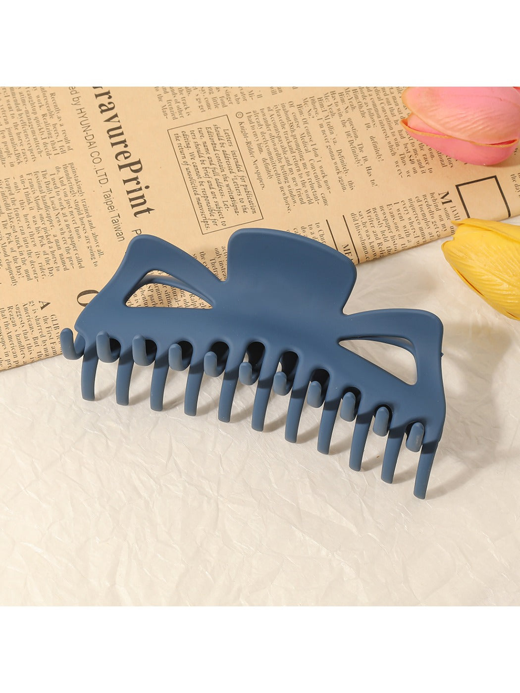 Beau - Simple Bow Design Claw Clip