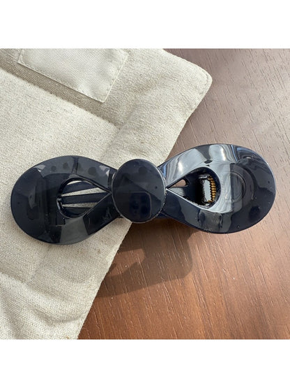 Beau - Vintage Flat Bow Hair Claw Clip