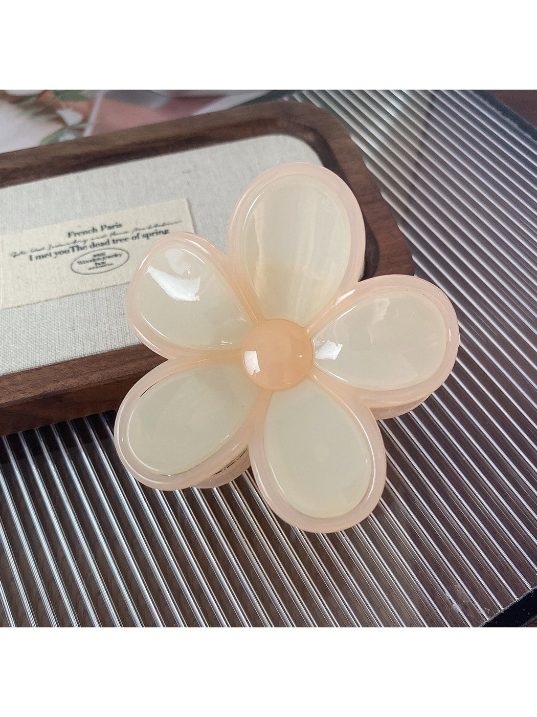 Beau - Sweet Floral Acrylic Alloy Hair Claw Clip