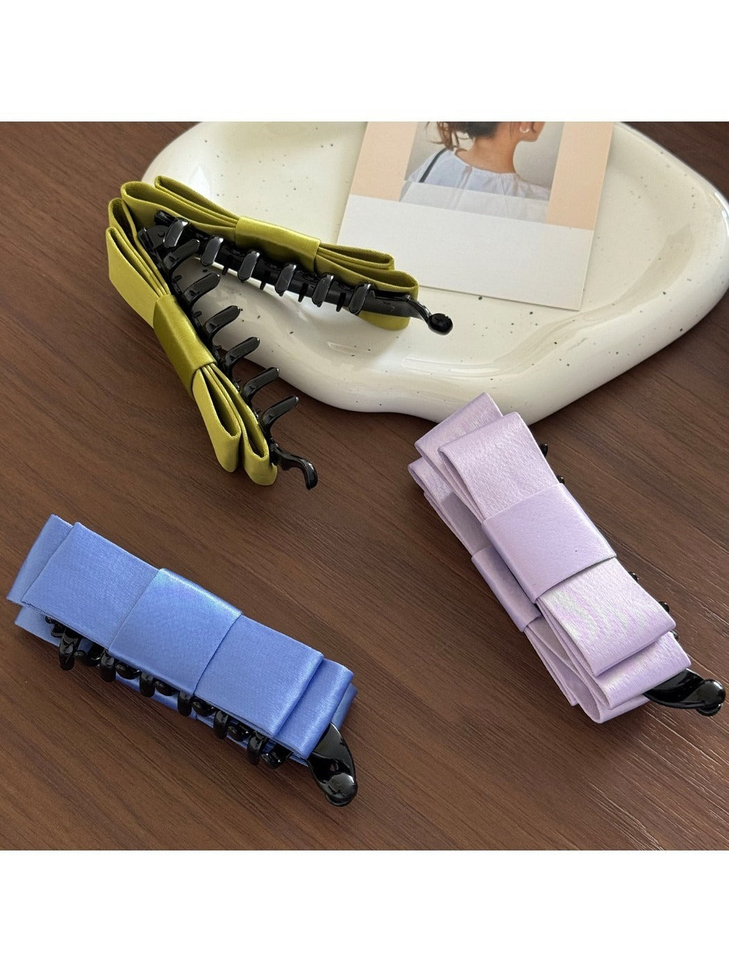 Beau - Sleek Bow Design Plastic Banana Clip