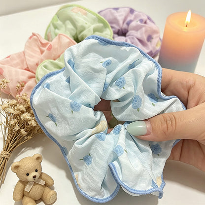 Gifty - Roses Floral Print Ruffled Scrunchie
