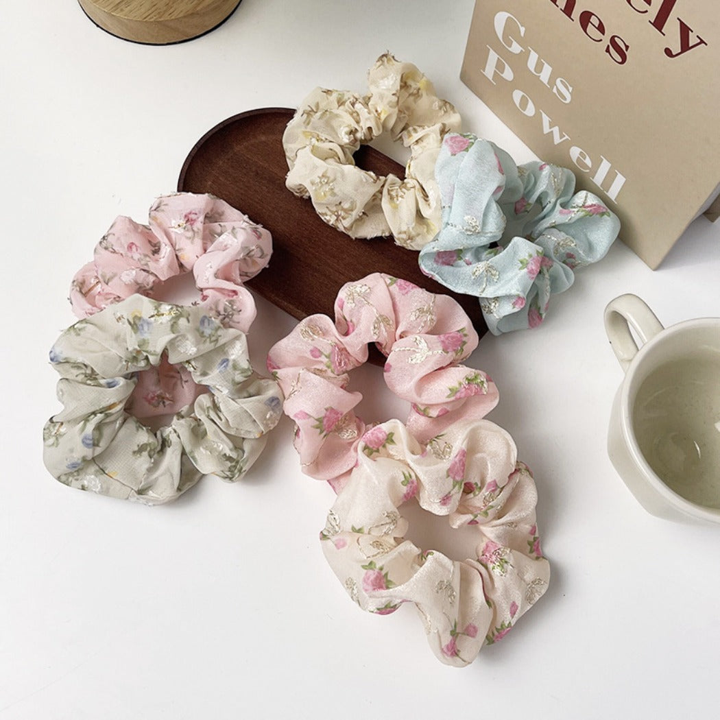 Gifty - Organza Embroidered Scrunchie