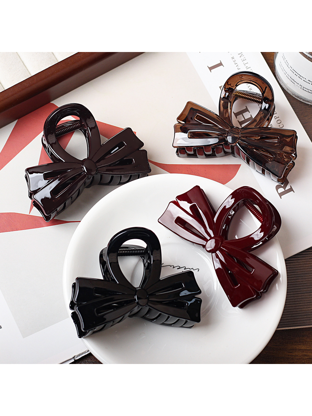 Beau - Medium Bow Accent Plastic Hair Claw Clip