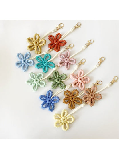 Keypus - Flower Keychain Minimalist Cute Floral Accessory