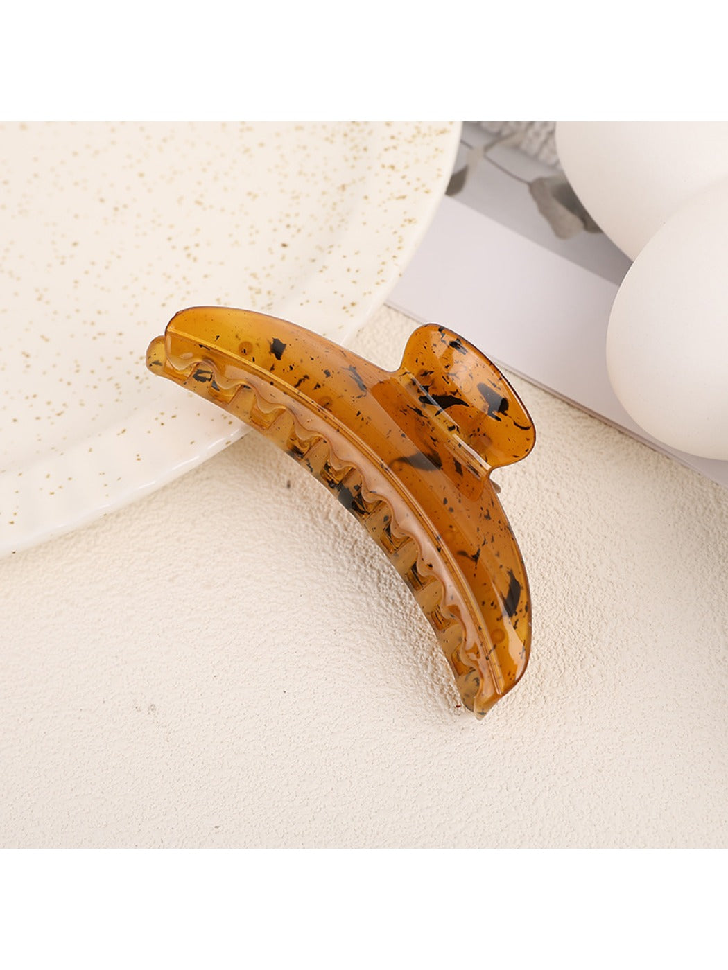 Beau - Brown Vintage Hair Clip