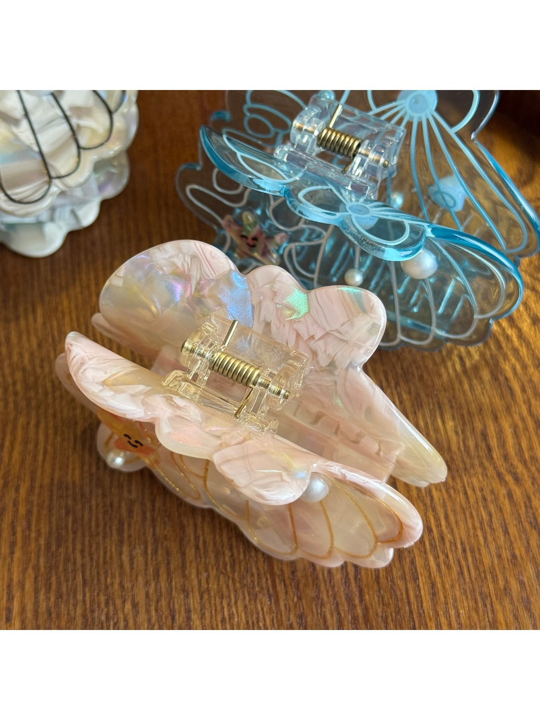 Beau - Acetate Starfish Glossy Claw Clip