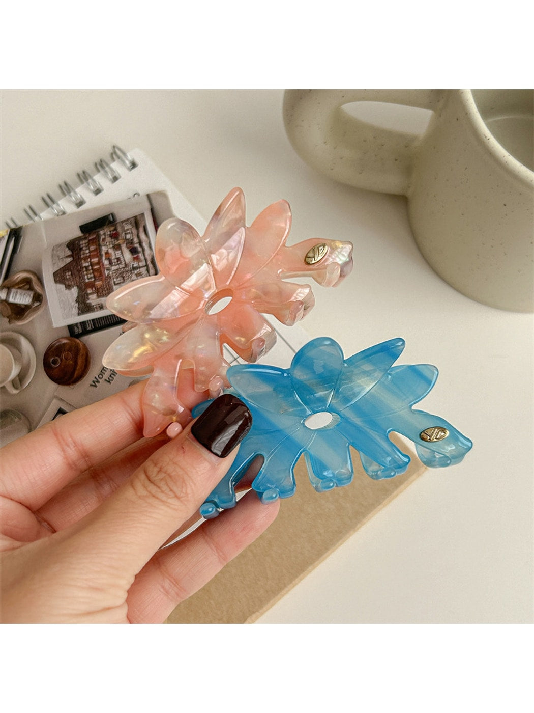 Beau - Glossy Flower Petal Hair Styling Claw Clip