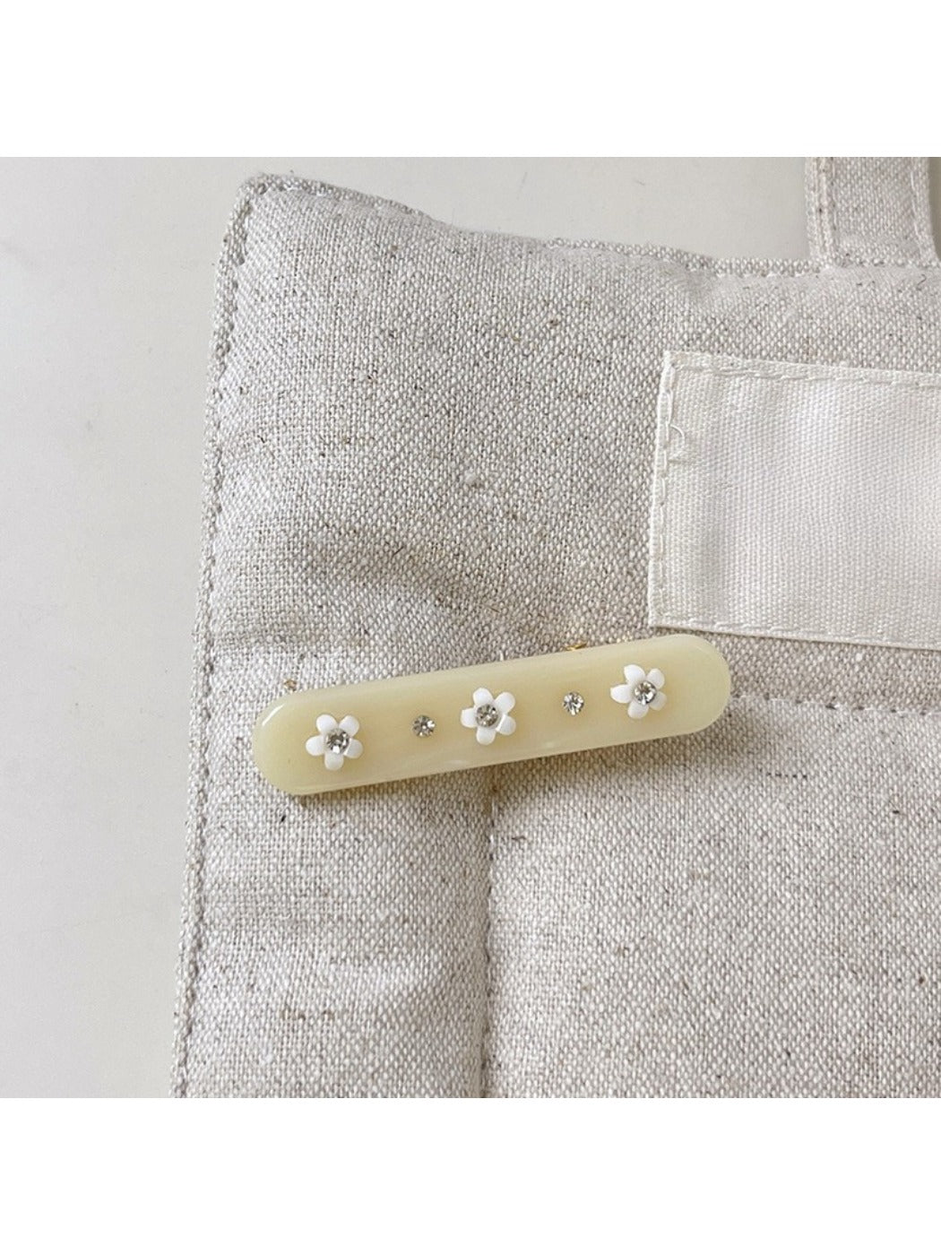 Beau - Floral Rectangular Hair Clip